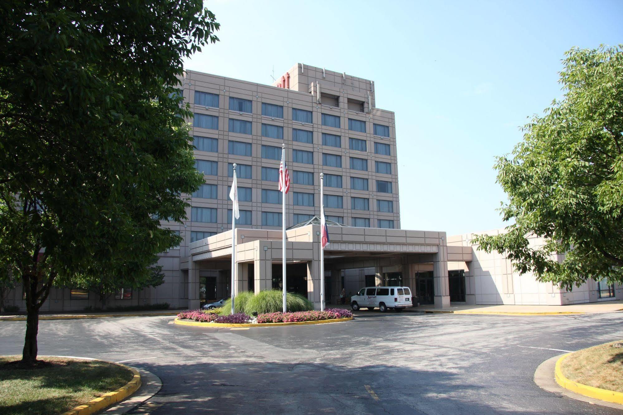 Marriott St. Louis West Hotel Chesterfield Exterior photo